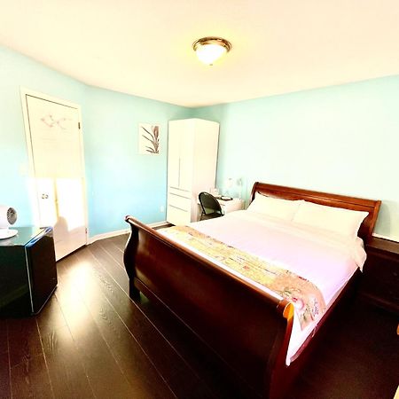 Vancouver Bed & Breakfast Ричмонд Экстерьер фото
